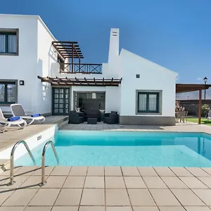  Villa Villas Camelot By Escape España